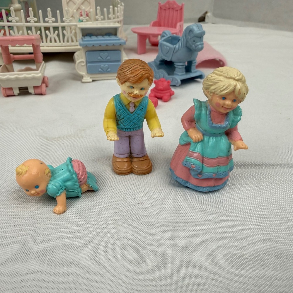 Vintage Fisher-Price Precious Places Baby's Nursery Cottage 5161 Boxed Set 1989 - Picture 3 of 16